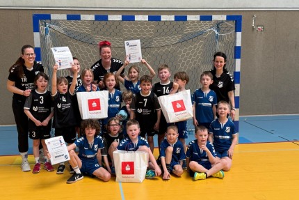 Minis - Turnier in der eigenen Halle